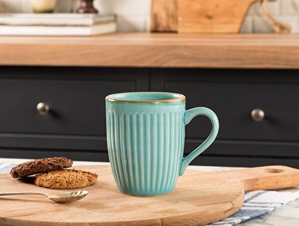 Marguerite Reacy Tasse